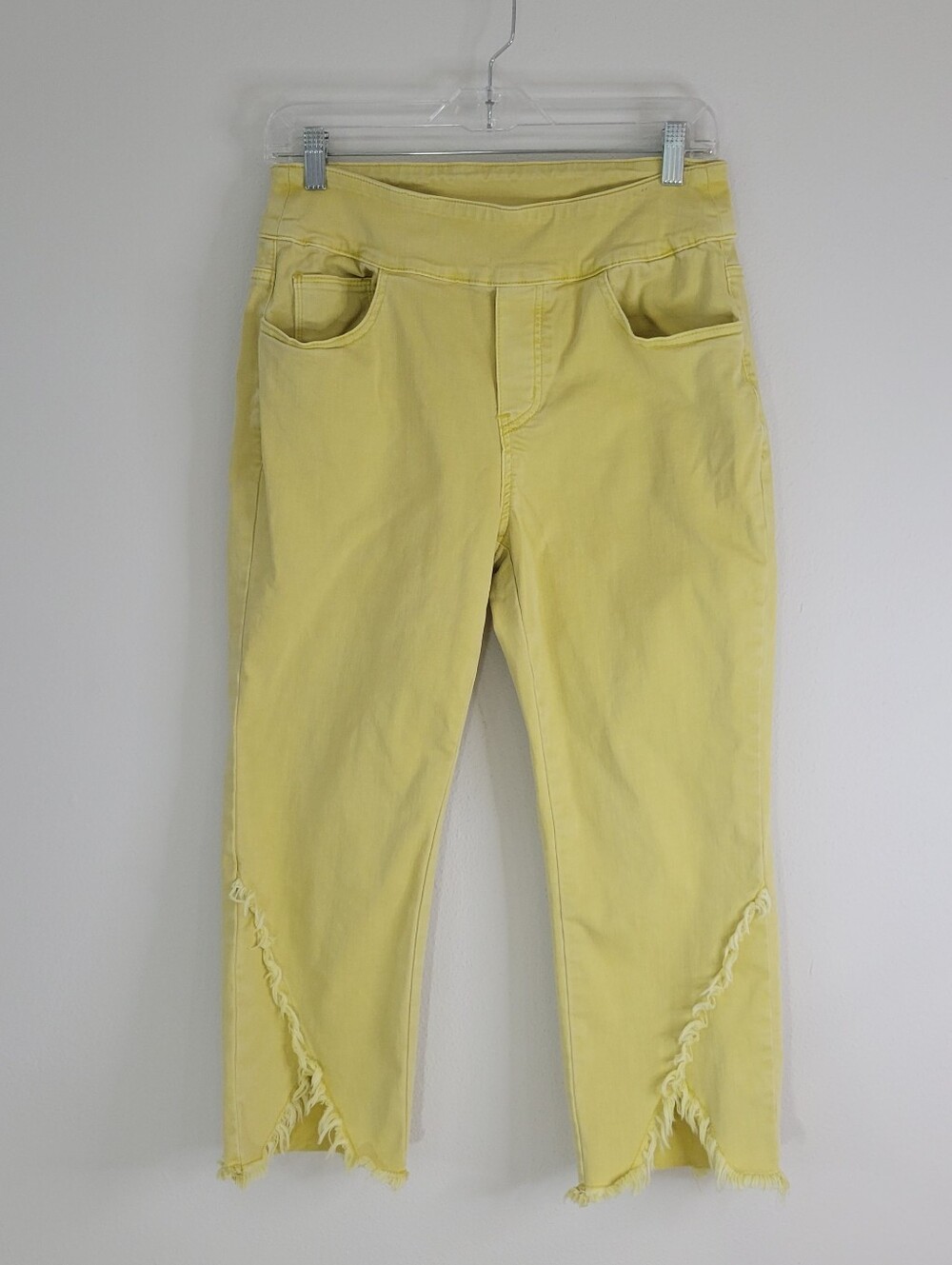 Ethyl Women’s Yellow Frayed Hem Jeans